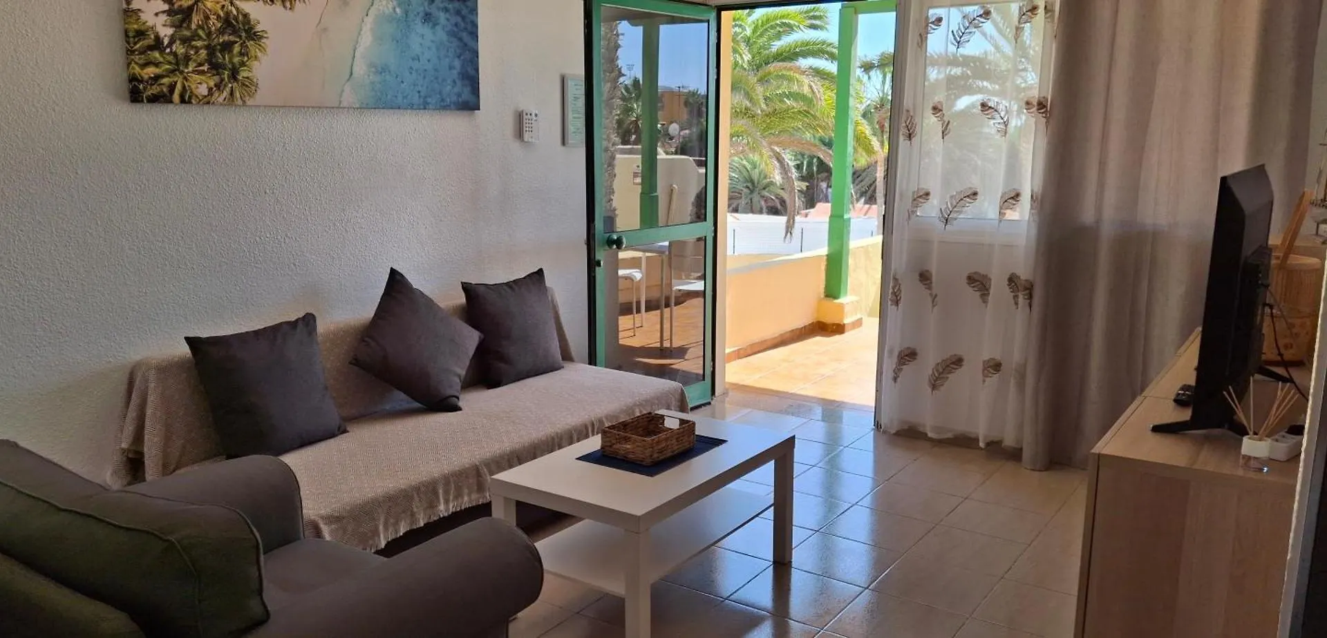 Mirador De Sotavento Apartment 8209 contacts